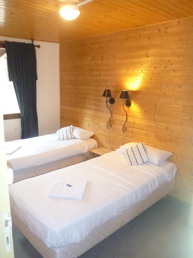 Chalet Les Melezes Bed & Breakfast Tignes Exterior photo